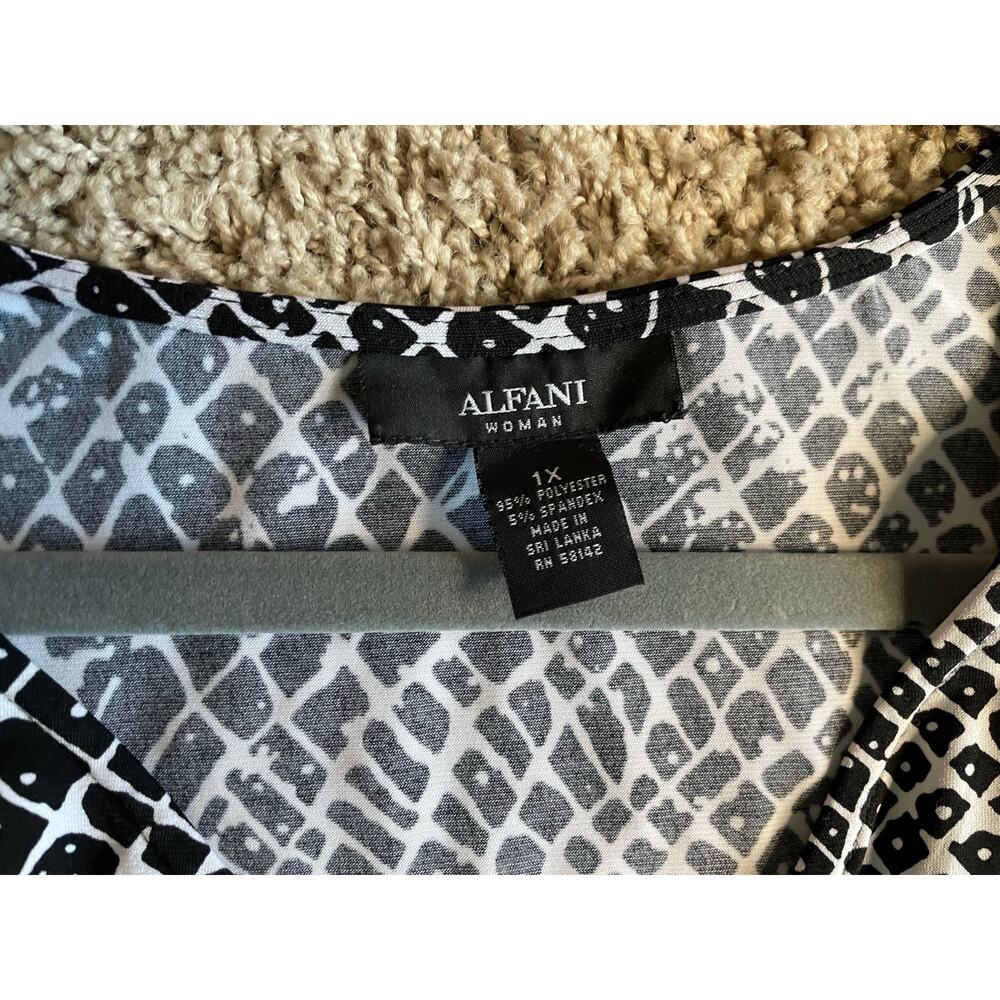 Alfani Fit & Flare Black and White Print Dress - Size 1X *** - Picture 4 of 5